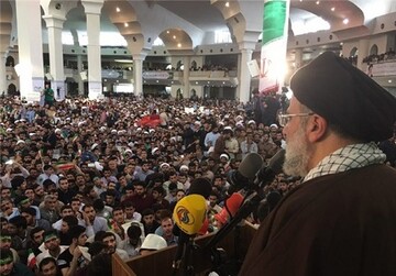 رئیسی: اگر بازار احساس بی‌ثباتی کند ، وضع بسیار خطرناک خواهد شد.
