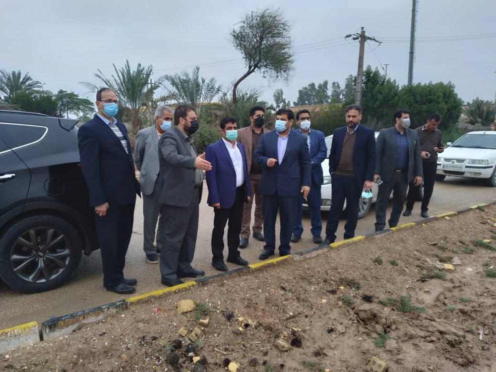 سرپرست اداره کل ورزش و جوانان استان خوزستان در جریان بازدید  از پروژه های ورزشی آبادان