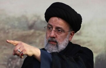 عباس عبدی خطاب به رئیسی : حتما مشاوران خود را تغییر دهید؛ اشتباه گفته‌اند!