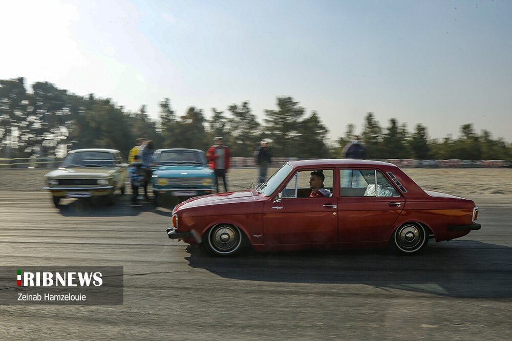 همایش خودروهای کلاسیک