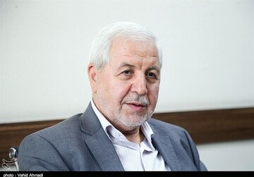 بادها خبر از تغییر فصل می دهند / غیبت کرباسچی در جلسات کارگزاران ،  حضور  فعال فائزه هاشمی 
    