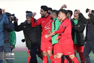 دربی امیدها را پرسپولیس برد