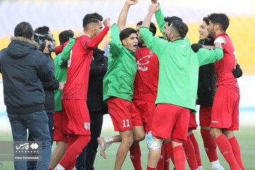 دربی امیدها را پرسپولیس برد