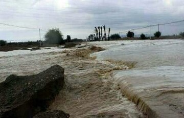 گزارش هلال احمر: ۱۰ فوتی و نجات ۱۲۰ نفر از سیلاب