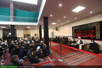 تصاویر | بیوت مراجع تقلید در قم میزبان عزاداران سالروز شهادت حضرت فاطمه(س)