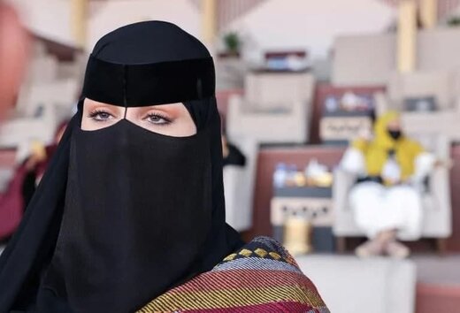 برای اولین بار عربستان سعودی؛ رژه و حضور زنان در جشنواره شتر (عکس)