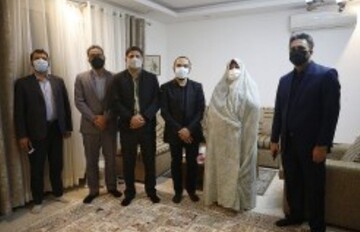 دیدار صمیمی محمدرضا لواسانی با خانواده شهید دفاع مقدس