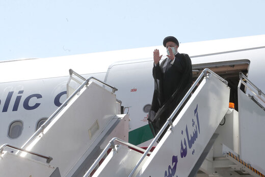 الرئيس الایراني يغادر طهران متوجها الی موسکو غدا الاربعاء