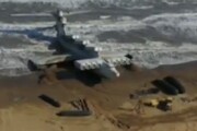 ببینید | خروج هواپیمای غول‌پیکر روسی از اعماق دریای خزر