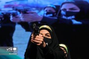 تصاویر | حرکات نمایشی زنان پلیس با اسلحه در تهران