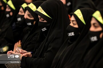 حرکات نمایشی زنان پلیس با اسلحه در تهران