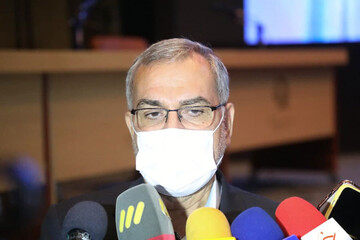 وزیر بهداشت: ۳۰۰ شهید مدافع سلامت تقدیم کردیم