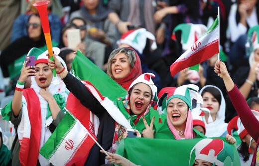 ببینید | حضور زنان در ورزشگاه ازادی برای تماشای بازی با عراق