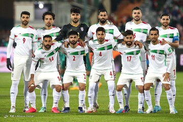 قضاوت داور عمانی در بازی ایران - امارات

