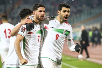پیروزی تیم ملی فوتبال کشورمان مقابل عراق با گلزنی طارمی
