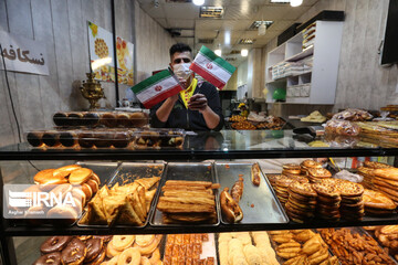 جشن مردمی صعود تیم ملی ایران به جام جهانی ۲۰۲۲ در میدان ولیعصر