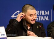 چهره خندان جواد عزتی در جشنواره فیلم فجر/ عکس