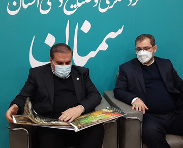 بازدید معاون وزارت میراث‌فرهنگی و گردشگری  از غرفه استان سمنان در نمایشگاه بین‌المللی گردشگری