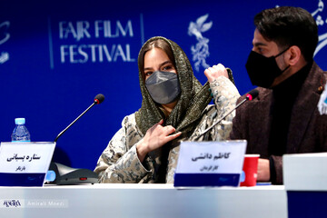 نشست خبری فیلم علف‌زار