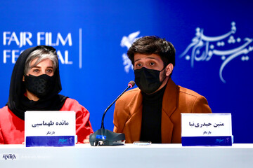 نشست خبری فیلم علف‌زار