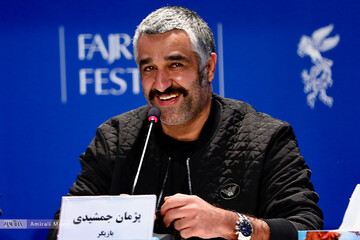نشست خبری فیلم علف‌زار