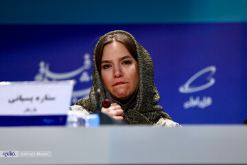 نشست خبری فیلم علف‌زار