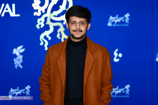 تصاویر | فتوکال فیلم «علف‌زار» در دومین روز جشنواره فیلم فجر