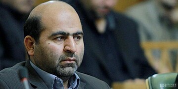 فعال سیاسی اصولگرا : مردم با معیار سفره خود از مجلس رضایت ندارند / نمایندگان جوان، هیجانی عمل می‌کنند
