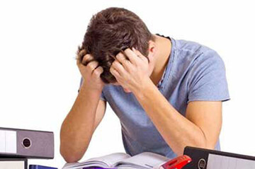 اینفوگرافیک | علائمی که نشان می‌دهند محیط کارتان سمی است!