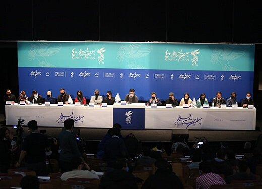 پای ایرج ملکی هم به جشنواره فیلم فجر باز شد!/ گزارش نشست رسانه‌ای فیلم «لایه‌های دروغ»