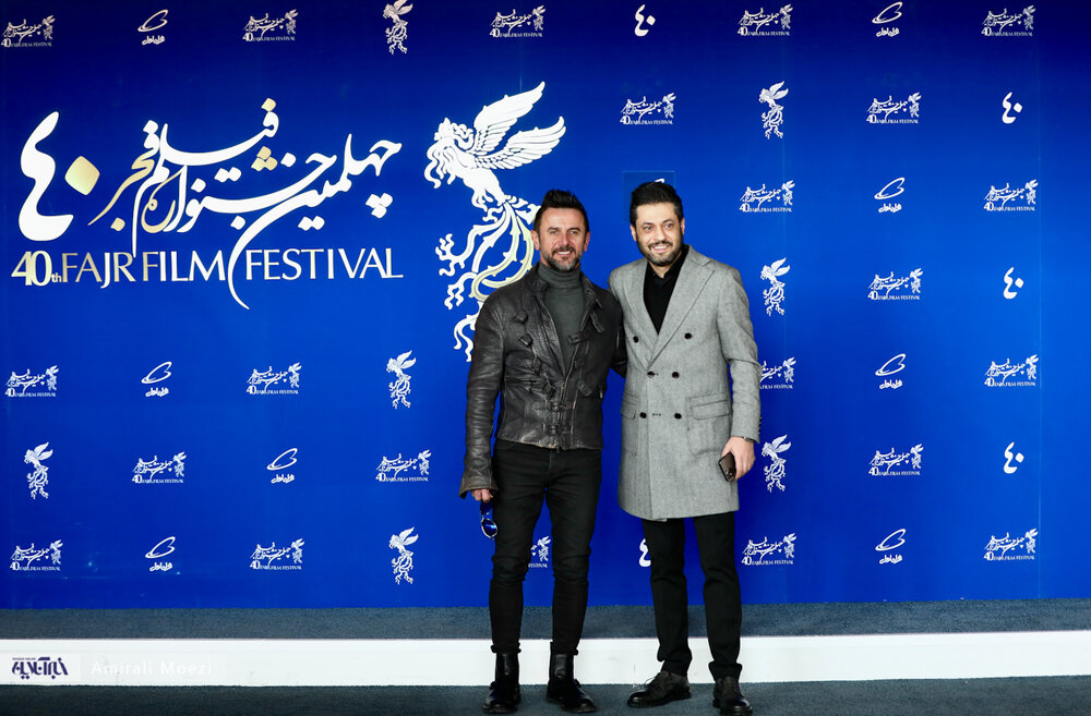 ژست‌های خاص و جالب امین حیایی و رضا عطاران در فتوکال برف آخر