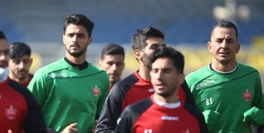 صادر شدن کارت بازی دروازه‌بان پرسپولیس