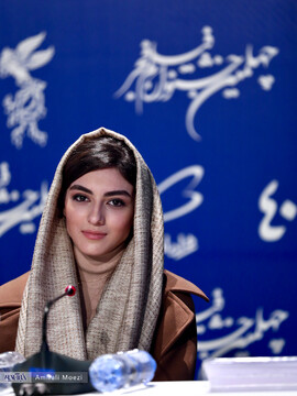 تصاویر بازیگران و عواملی فیلم «بی مادر» در چهلمین جشنواره فجر