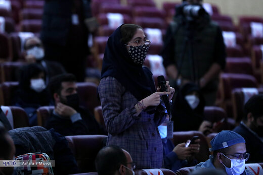 نشست خبری دبیر جشنواره فجر
