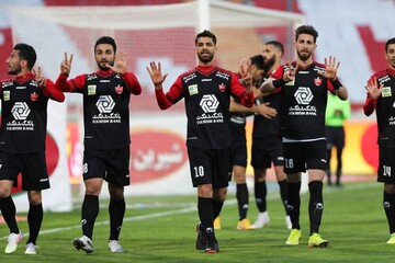 فولاد قرمز می‌پوشد پرسپولیس مشکی