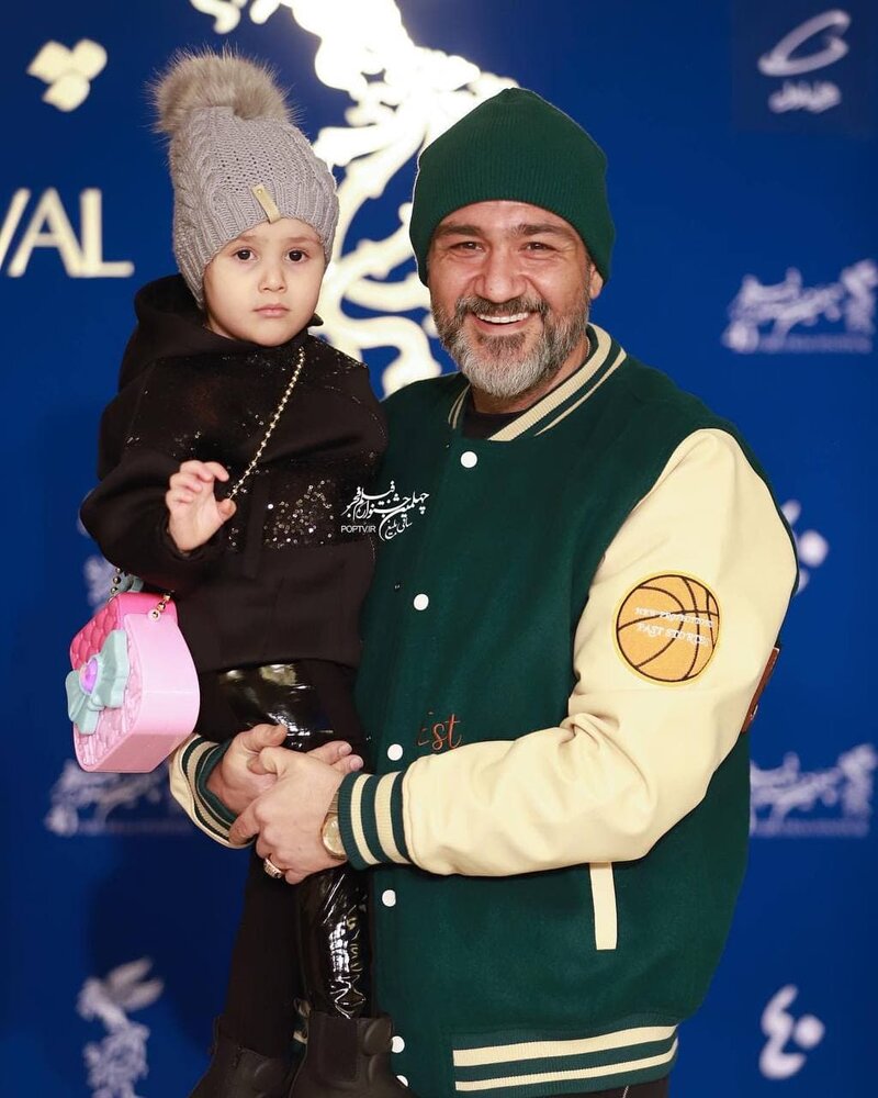 مهران غفوریان و دختر کوچکش در خانه جشنواره فیلم فجر/ عکس 