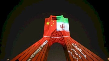 آیا قراردادی در چارچوب سند ۲۵ ساله با چینی ها امضا شده ؟ /  امین زاده معاون وزارت خارجه دولت خاتمی پاسخ داد