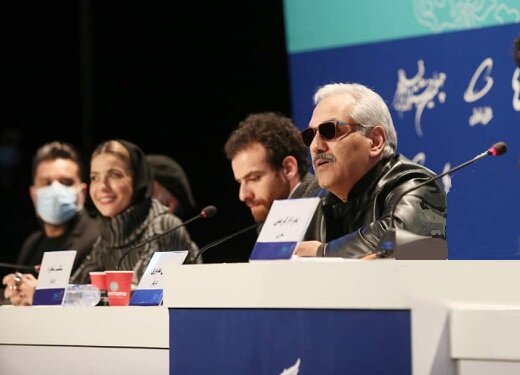 کَل‌کَل مهران مدیری و علی اوجی در غیاب مسعود کیمیایی/ گزارش نشست فیلم «خائن‌کشی» در جشنواره فجر