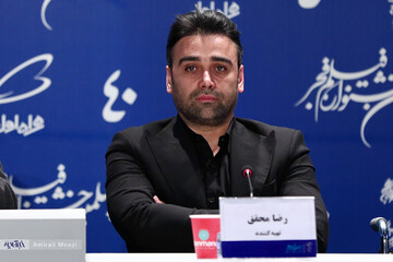 نشست فیلم درب