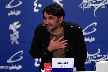 نشست فیلم درب
