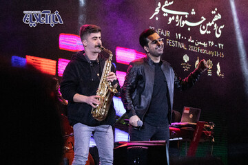 فرزاد فرخ