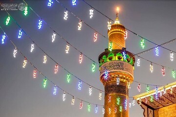 تصاویر زیبا از گل آرایی مضجع نورانی حضرت علی(ع)