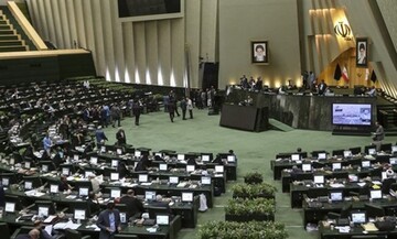  اصرار تندروهای مجلس بر محدودسازی اینترنت در ایران / آقای وزیر عقب‌نشینی کرد؟