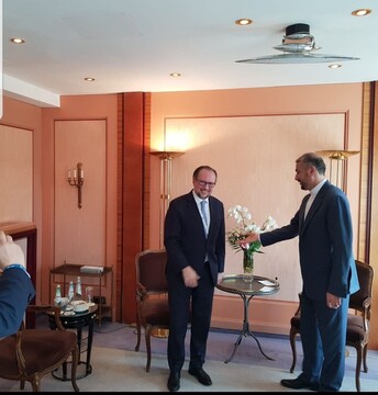 جلسه دوجانبه هیأت‌های ایران و روسیه در وین
