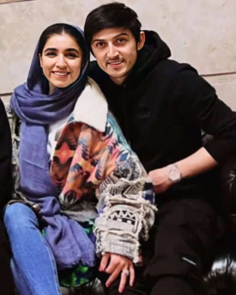 عکس | تصویری جدید از سردار آزمون در کنار همسرش