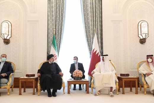 تصاویری از استقبال رسمی امیر قطر از رییس جمهور