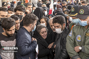 تشییع پیکر مطهر شهدای حادثه سقوط هواپیمای ارتش در تبریز