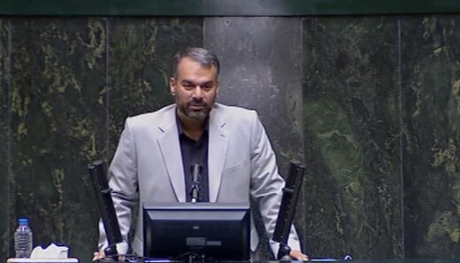 رشیدی کوچی : درخواست بازگشت طرح صیانت به صحن مجلس تحویل هیات رئیسه شد