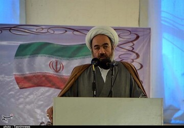 واکنش خطیب جمعه زاهدان به اتفاقات اخیر : اگر سیره پیامبر (ص) الگوی ما باشد جامعه به اینجا نمی رسد