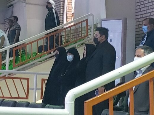 حضور یک مهمان ویژه در مسابقات بین المللی کشتی فرنگی جام تختی اهواز حضور یک مهمان ویژه در مسابقات بین المللی کشتی فرنگی جام تختی اهواز